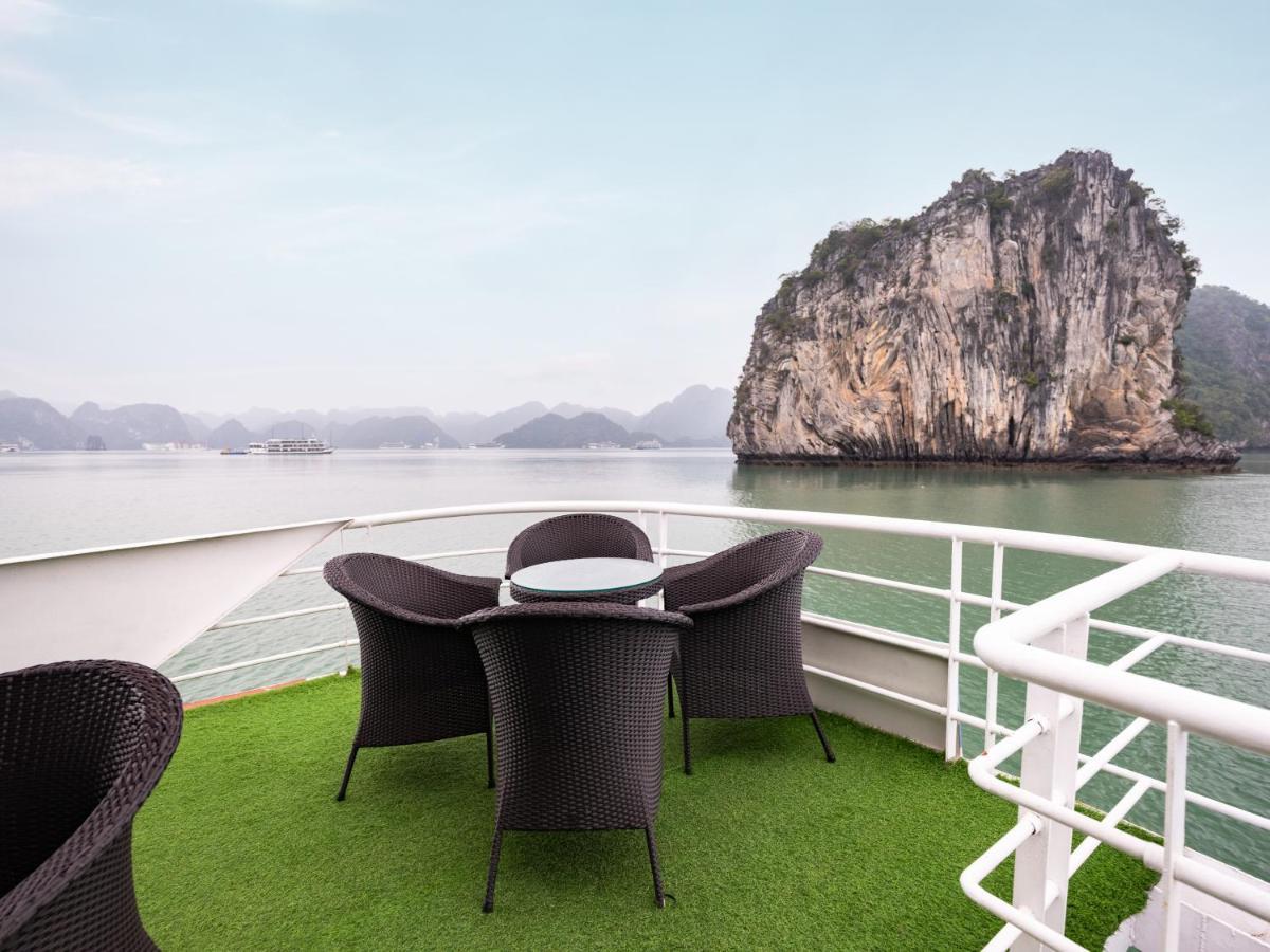 Hotel Aqua Of The Seas Cruise Halong Hạ Long Exterior foto