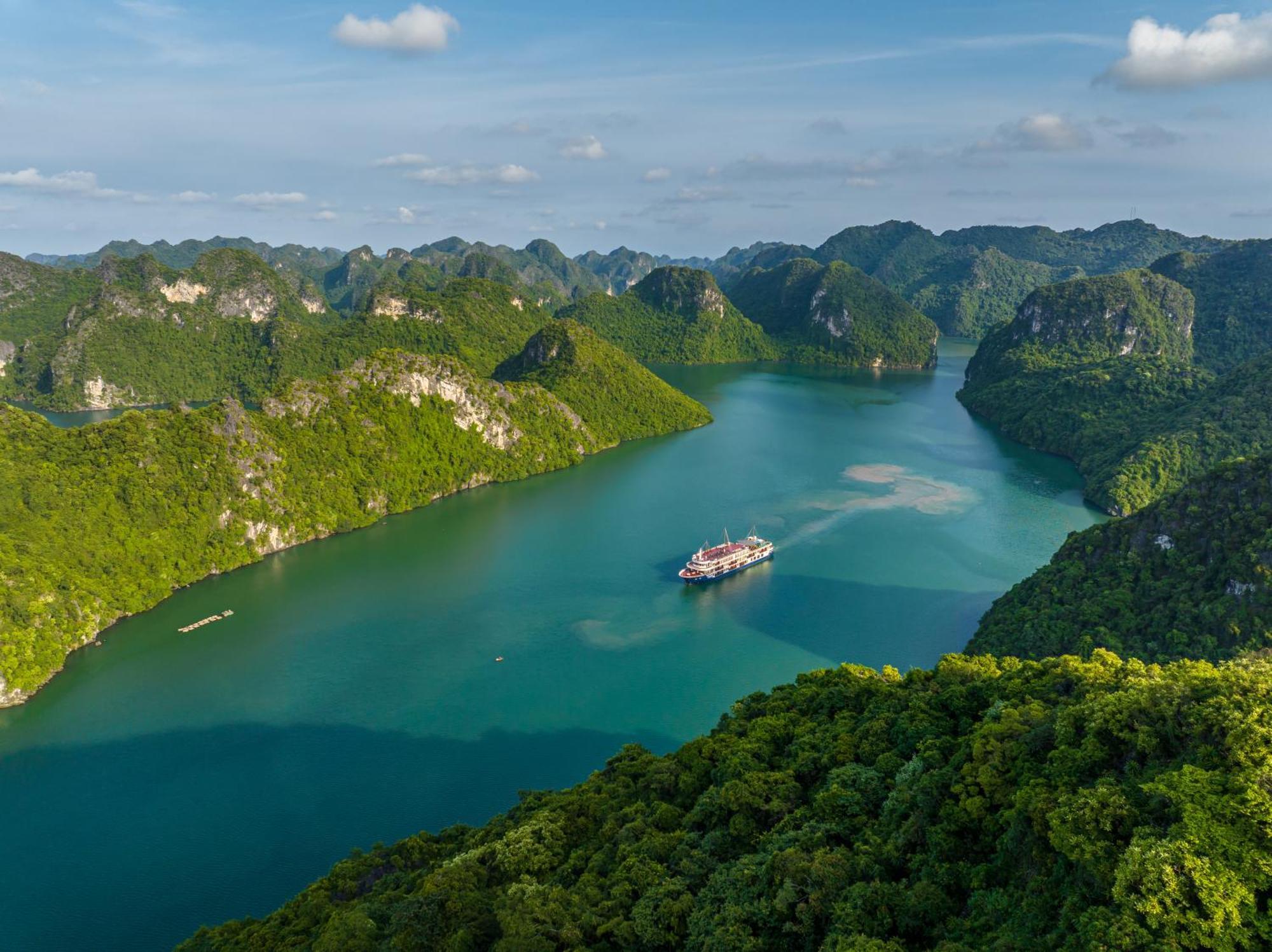 Hotel Aqua Of The Seas Cruise Halong Hạ Long Exterior foto