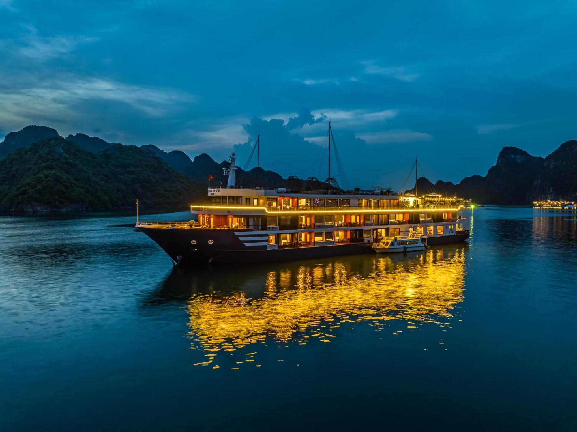 Hotel Aqua Of The Seas Cruise Halong Hạ Long Exterior foto