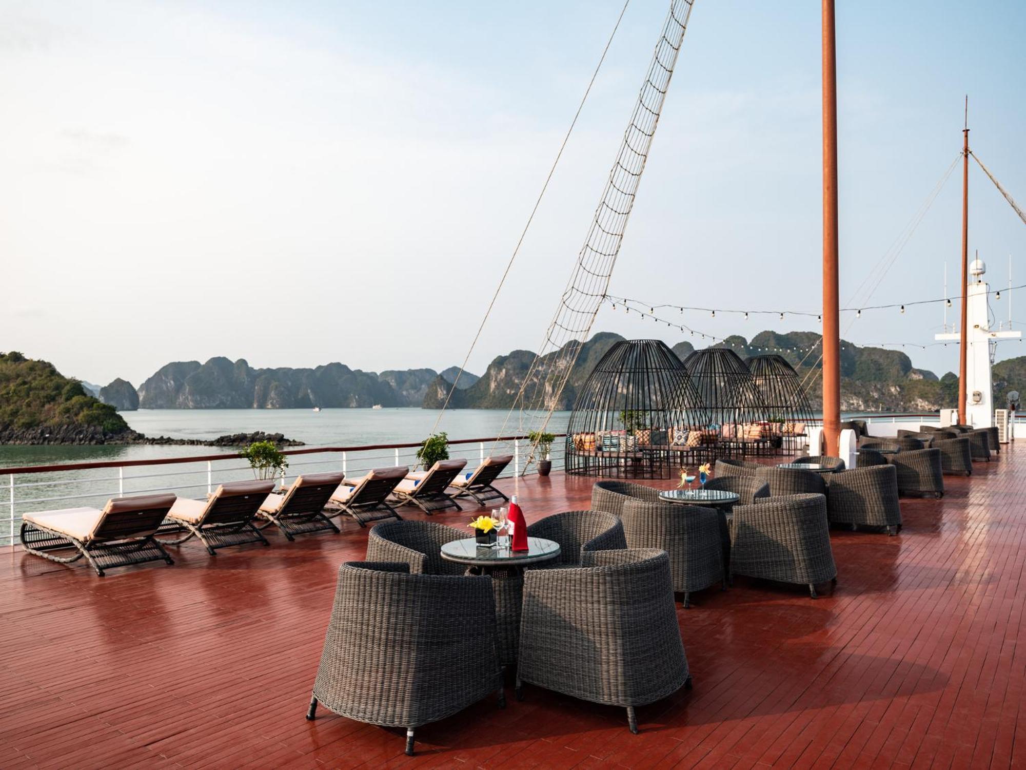 Hotel Aqua Of The Seas Cruise Halong Hạ Long Exterior foto